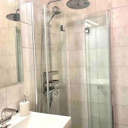Fully-equipped 2br Family In Center *