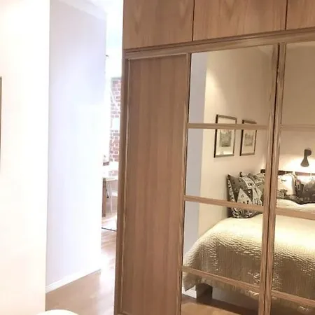 Fully-equipped 2br Family In Center *