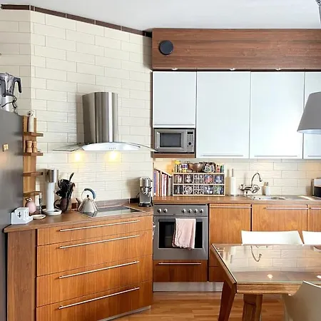 Fully-equipped 2br Family In Center 赫尔辛基